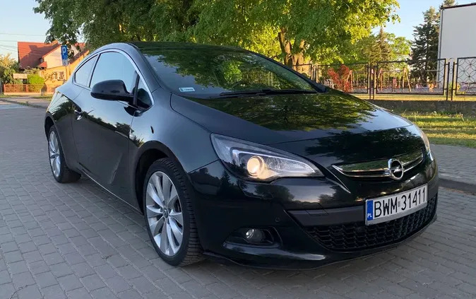 ciechanowiec Opel Astra cena 31500 przebieg: 240000, rok produkcji 2012 z Ciechanowiec